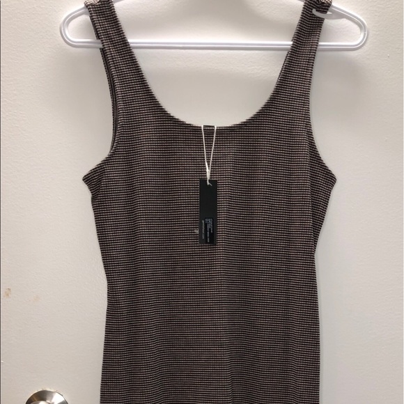 Clothing - Picture 9 of 14